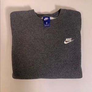 EUC gray Nike Crewneck